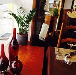 Vitrine restaurant Chez Nous
